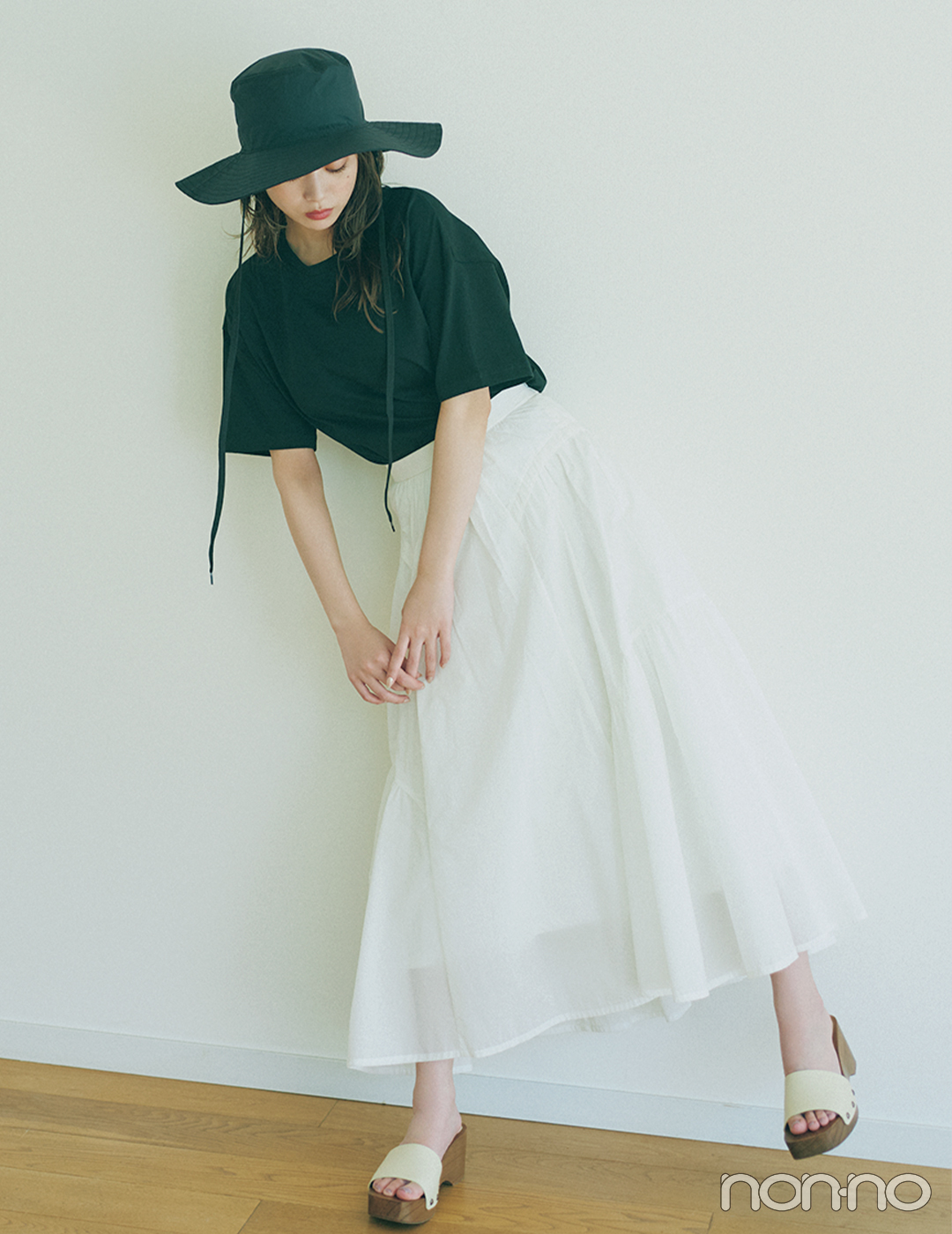 馬場ふみかは夏のモノトーンで大人っぽさと甘さ どちらも手に入れて 大学生の毎日コーデ Non No Web ファッション 美容 モデル情報を毎日お届け