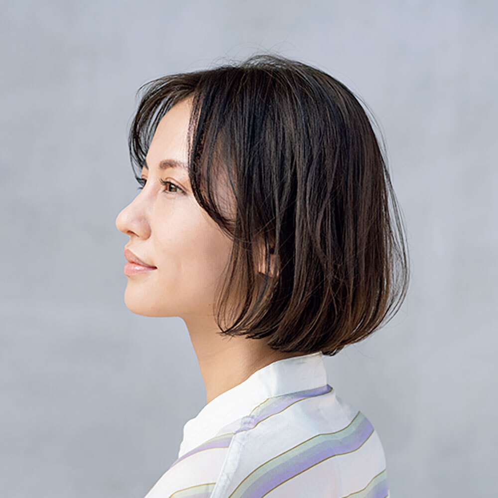 横から見た40代に似合う髪型ヘアスタイル人気ランキング1位
