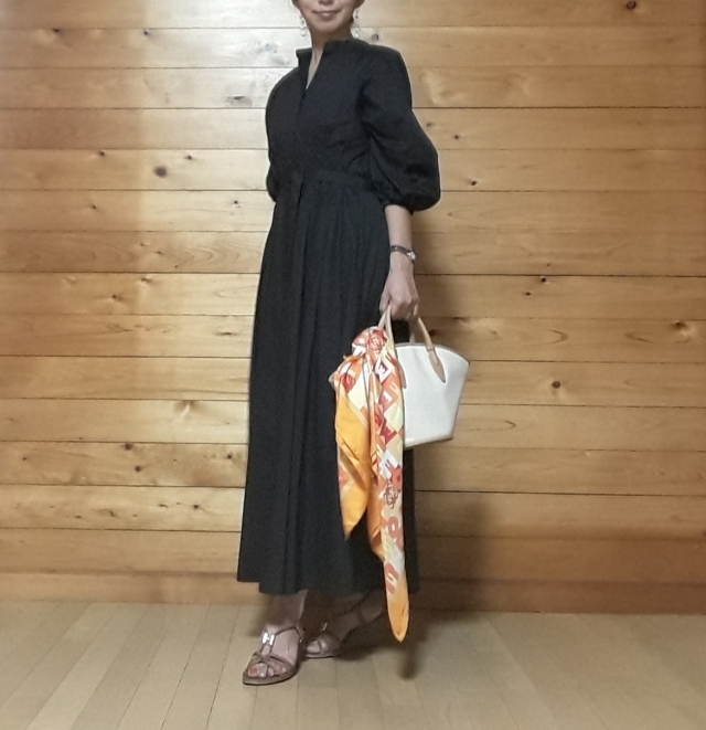 MilaOwen スタンドカラーウエストタックワンピース