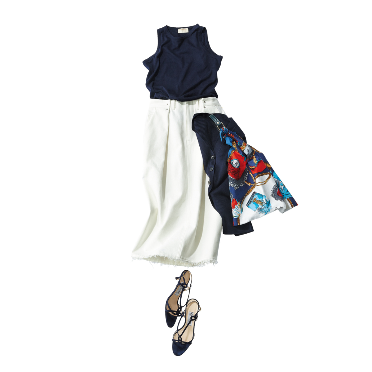 大人の清潔感コーデ選 好感度抜群の女らしいコーディネートを心がけて ファッション誌marisol マリソル Online 40代をもっとキレイに 女っぷり上々