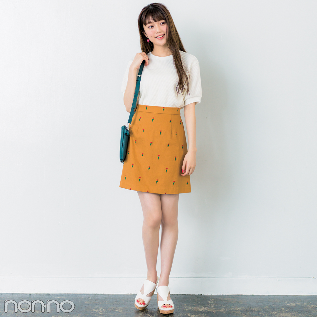 脚をキレイに見せるコツを伝授 きれいめ台形ミニスカートコーデ Non No Web ファッション 美容 モデル情報を毎日お届け