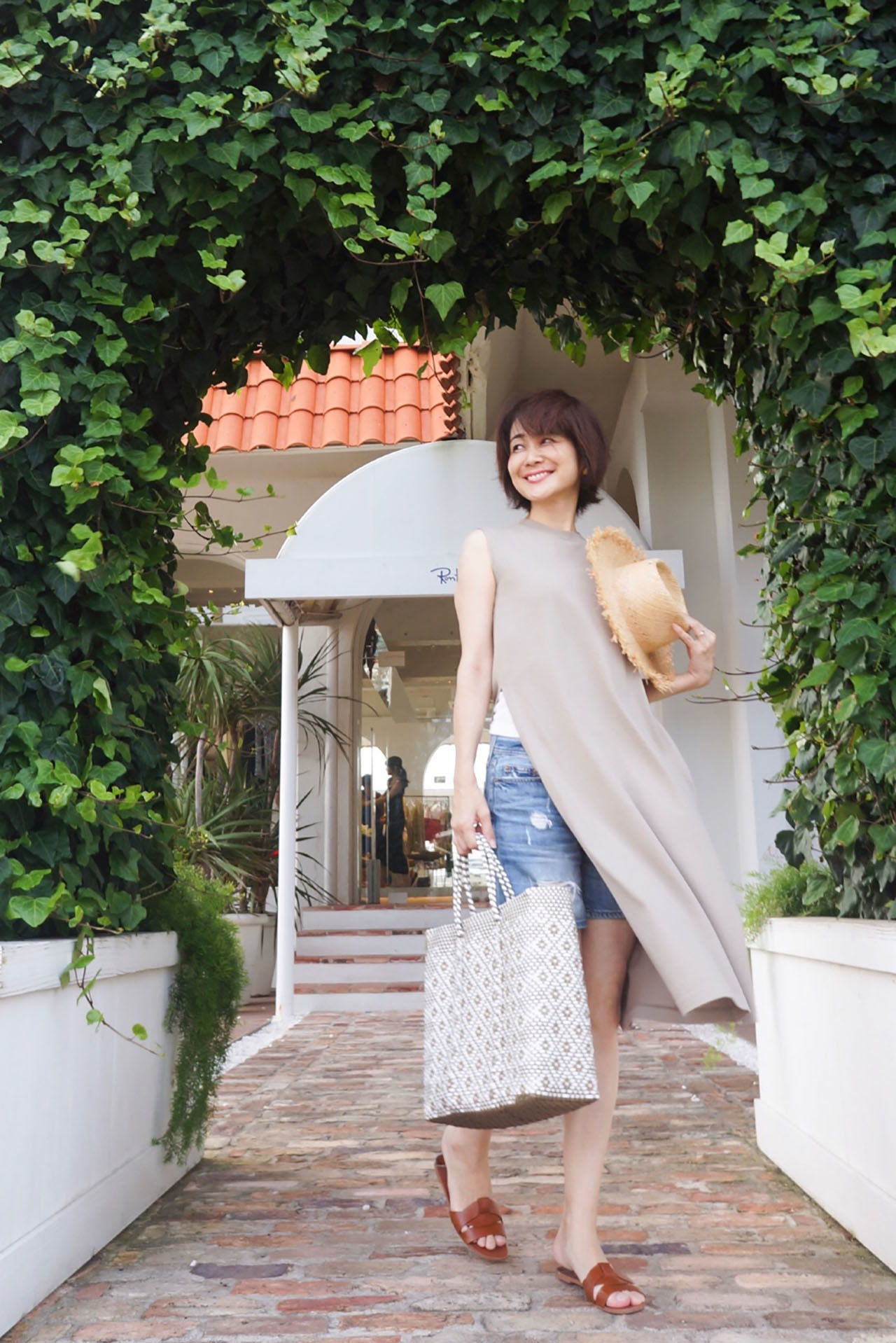 3ページ目 エクラ華組が選ぶ 夏を快適に過ごせるマイベスト ワンピース スカート 五選 Web Eclat 50代女性のためのファッション ビューティ ライフスタイル最新情報 3ページ目 エクラ華組が選ぶ 夏を快適に過ごせるマイベスト ワンピース スカート 五選 Web Eclat 50代女性のためのファッション ビューティ ライフスタイル最新情報