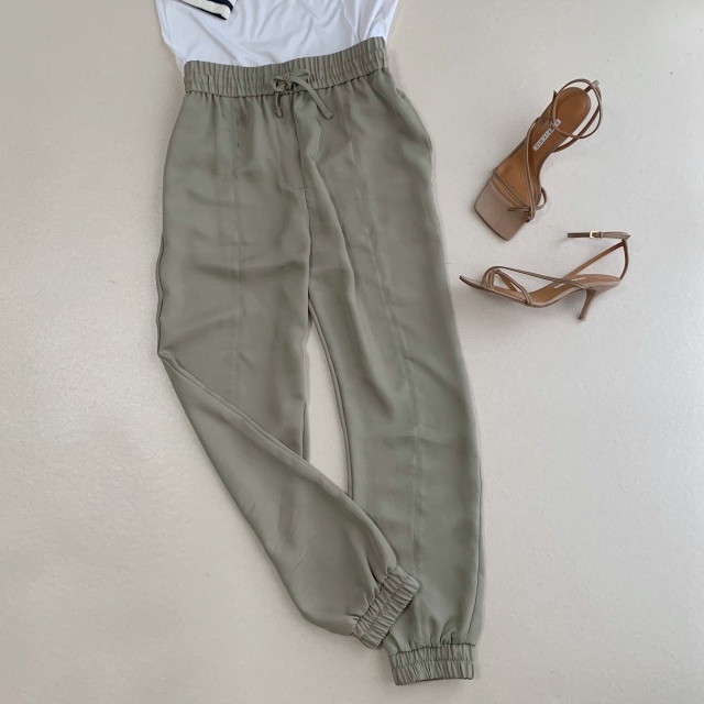 ZARA ジョガーパンツ カーキ XS ¥4590