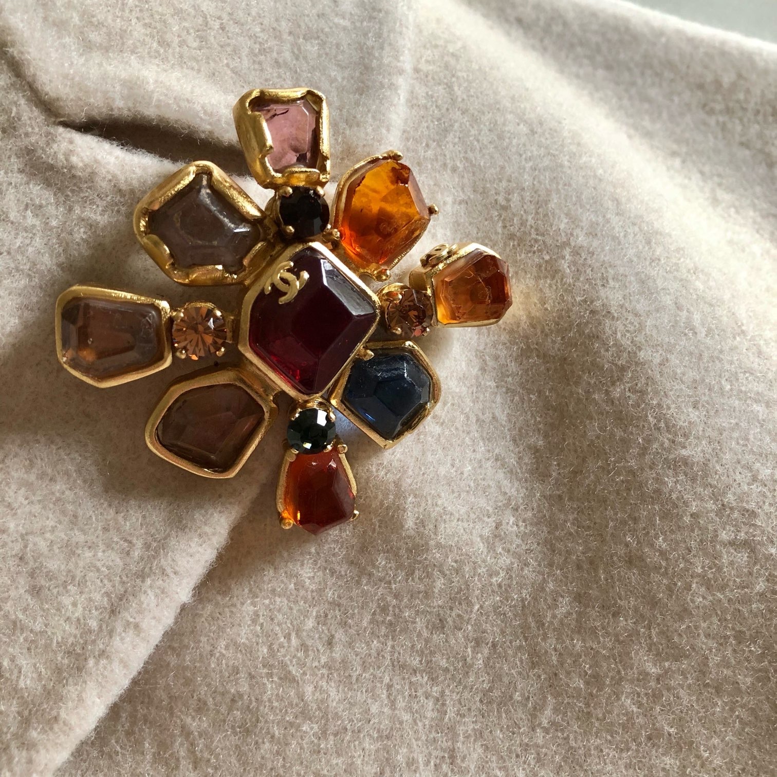 胸元にリュミエール チームjマダム Yakoのブログ チームjマダムブログ Web Eclat 胸元にリュミエール チームjマダム Yakoのブログ チームjマダムブログ Web Eclat