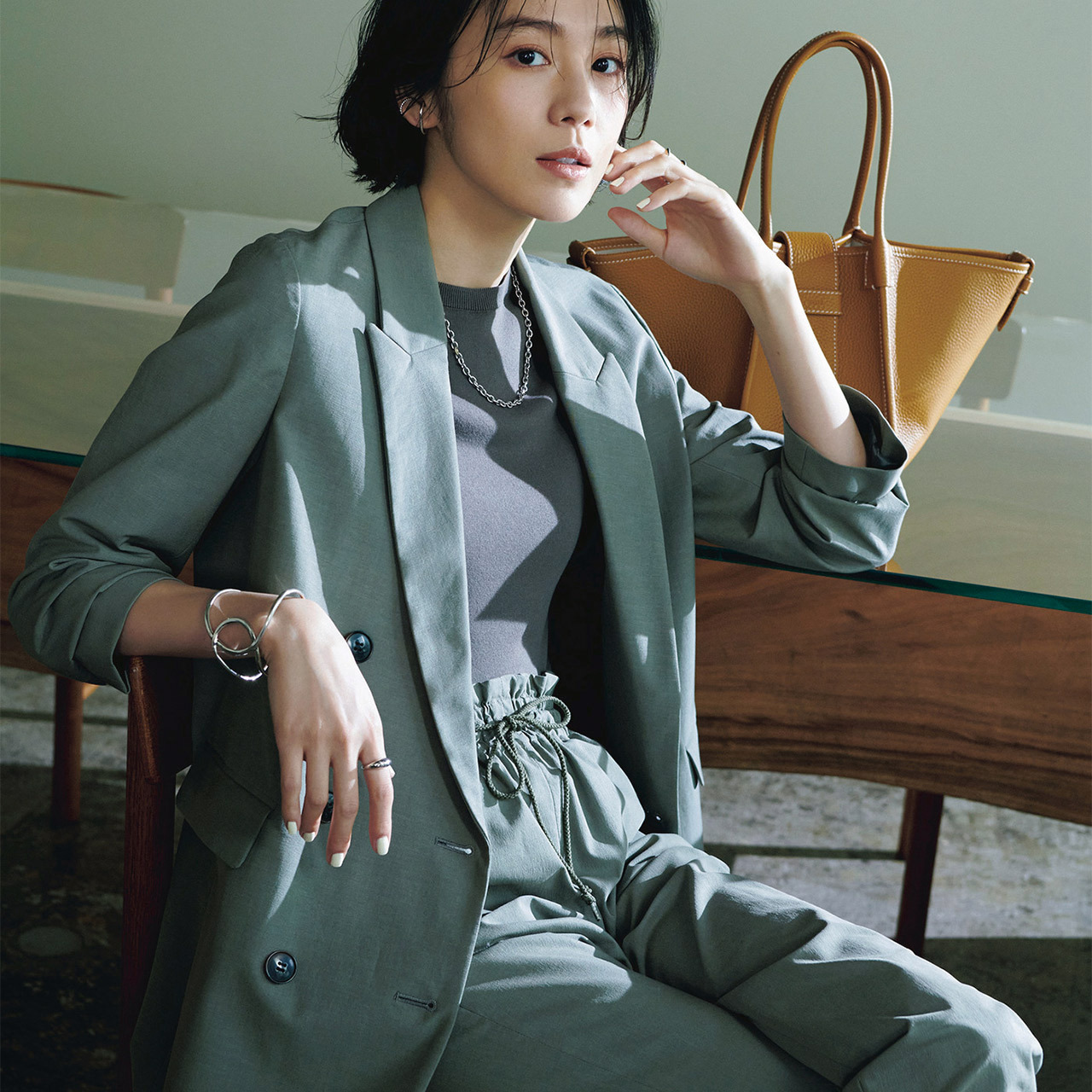 ジャケパン の記事一覧 ファッション誌marisol マリソル Online 40代をもっとキレイに 女っぷり上々