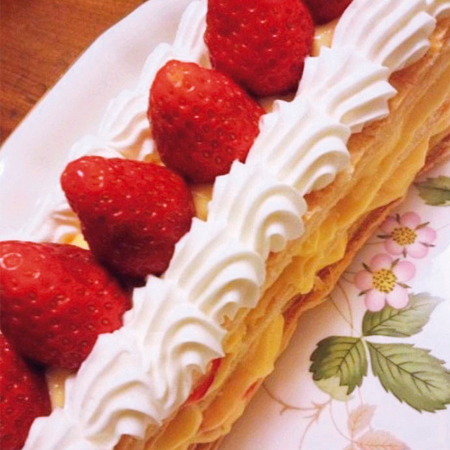 冷凍パイを使って 思い立ったらすぐ! いちごのミルフィーユ