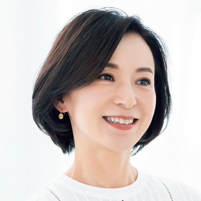 50代ショートヘアスタイル Photo Gallery Web Eclat 50代女性のためのファッション ビューティ ライフスタイル最新情報