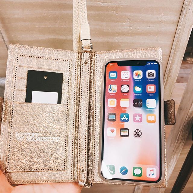 バッグがわりになる!TOFF&LOADSTONEのショルダーつきiPhoneケース_1_2