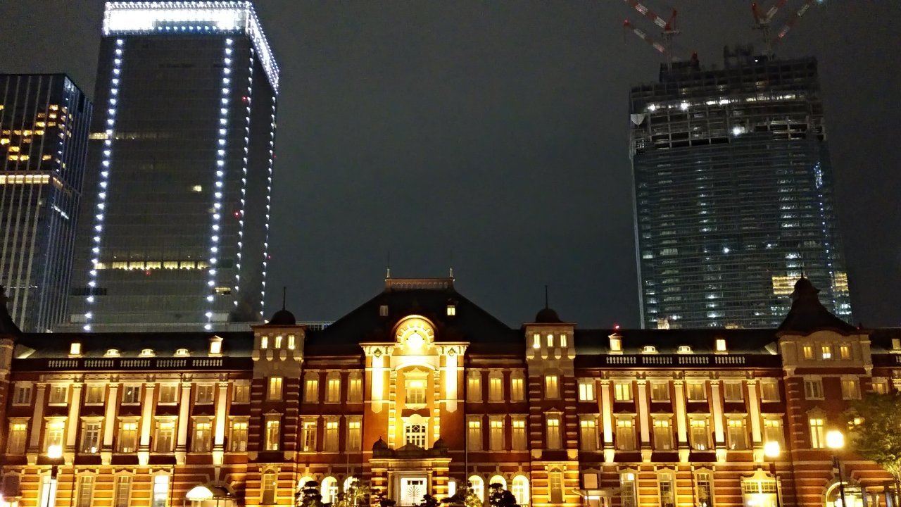 東京駅ライトアップ