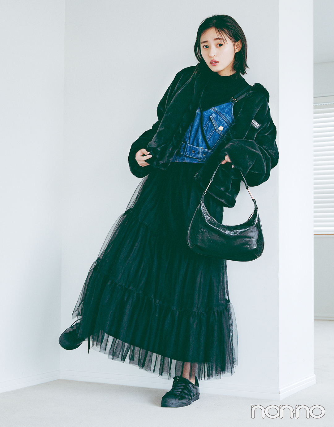 遠藤さくらSweet BLACK♡ ふわもこアウターであざと可愛く_1_3