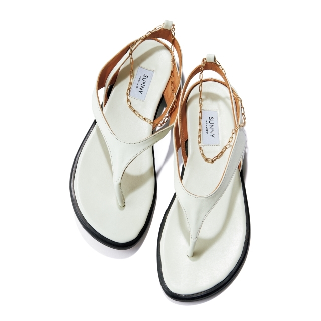 靴(H1.5)¥31,900/アマン(ペリーコ サニー)