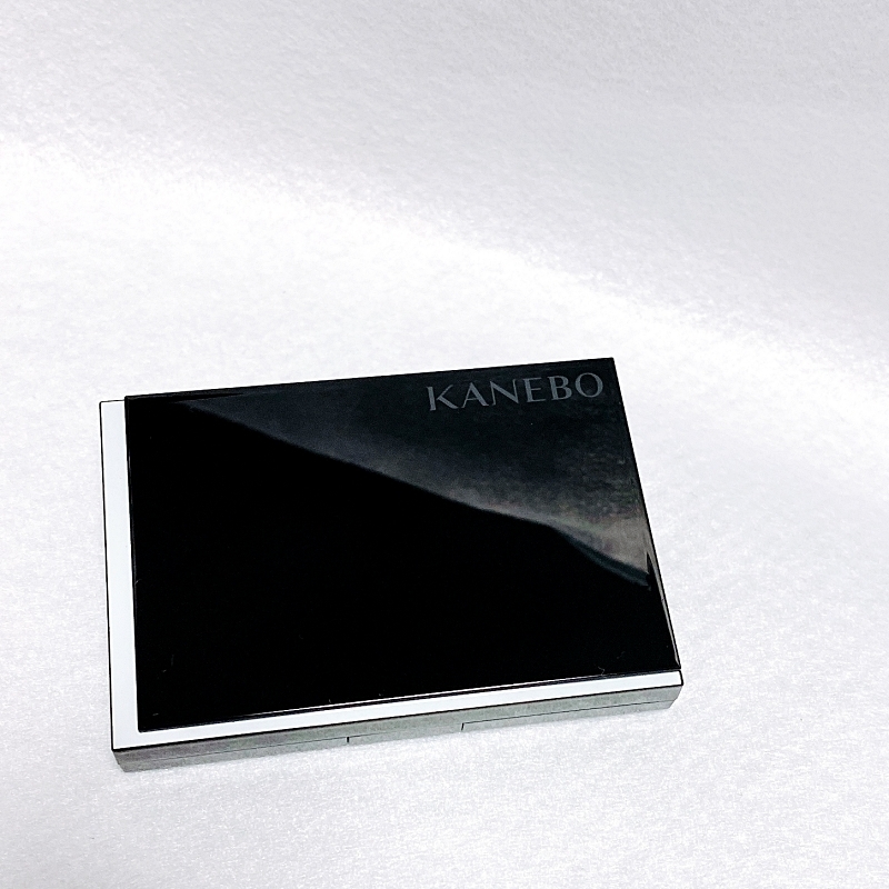 KANEBOのメルティフィール ウェア