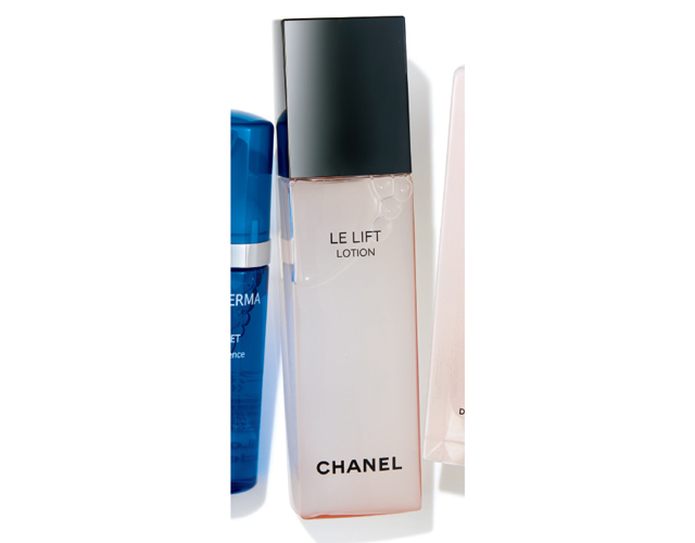 ル リフト ローション 150ml ¥9,350/シャネル