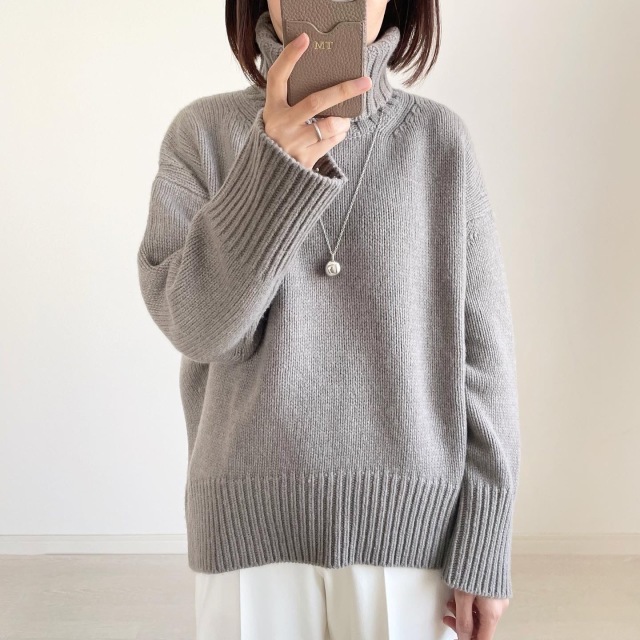 40代ニットコーデ あったかニット03