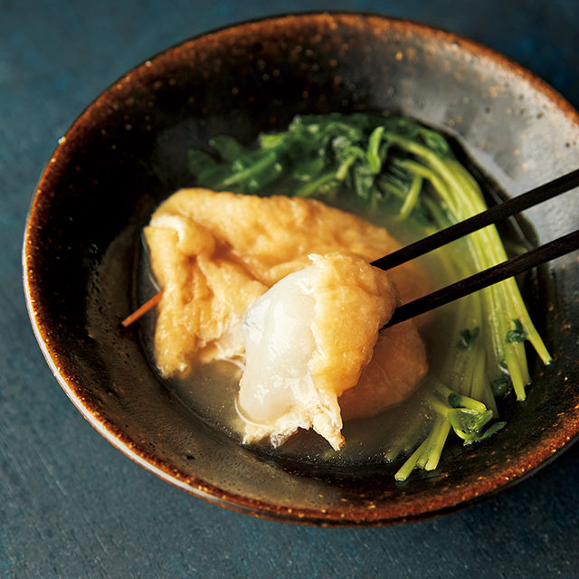 だしの味がしみた油揚げと、とろりと 軟らかく煮えたお餅に大満足!
