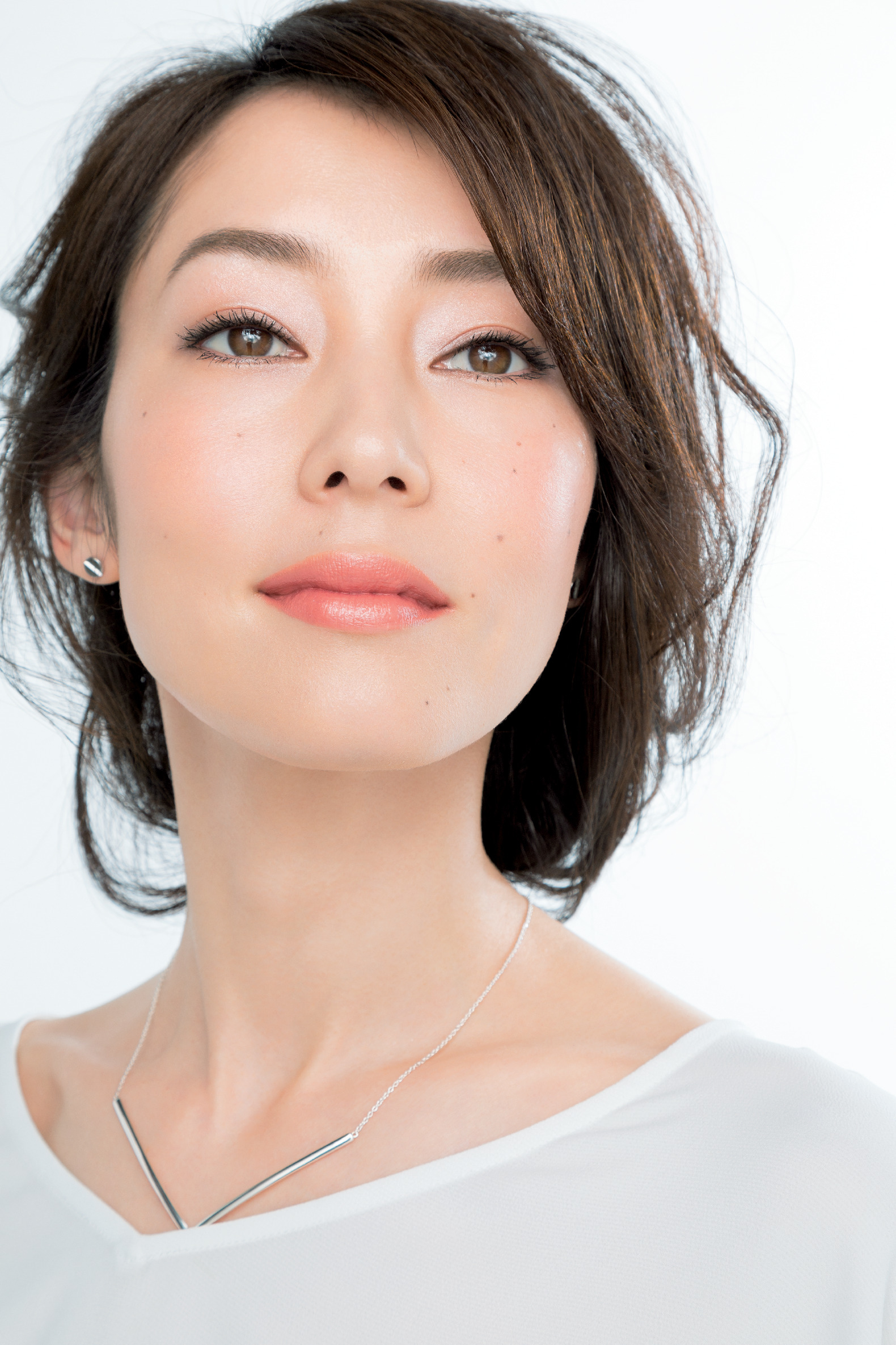 ザ・「摩周湖」美白で、澄みわたった透明肌へ! 五選_1_1