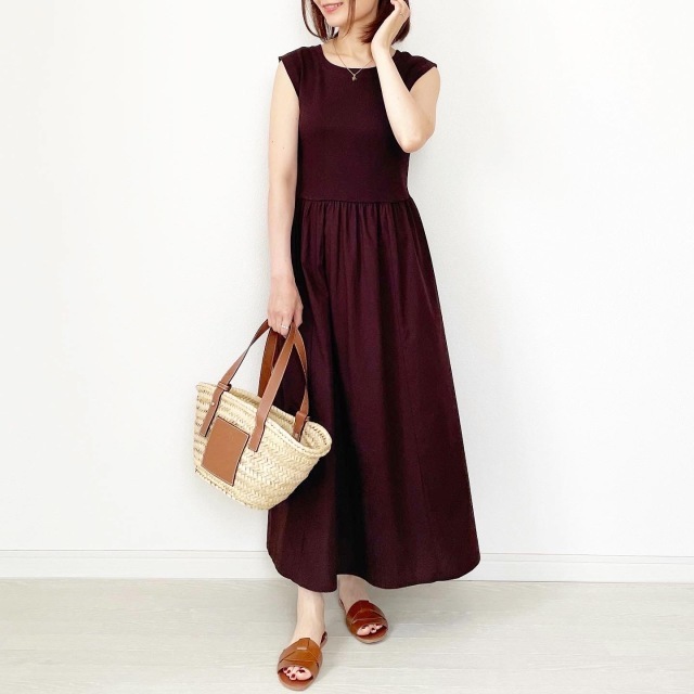 夏のブラウンで品よくこなれる! 大人のプチプラ高見えも叶えるブラウンコーデまとめ|40代ファッション_1_24