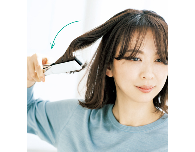 《3》表面の髪は大きな内巻きに