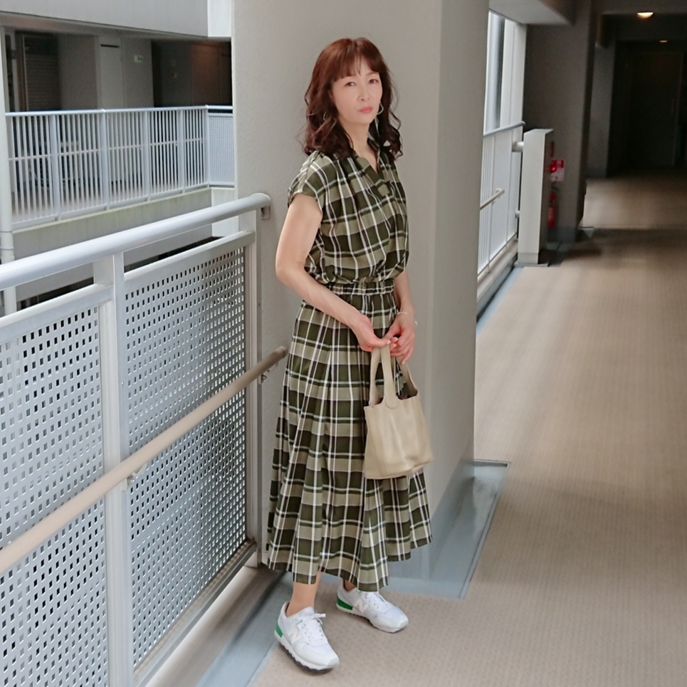 初夏に着たい涼やか セットアップ コーデ集 Photo Gallery Web Eclat 50代女性のためのファッション ビューティ ライフスタイル最新情報