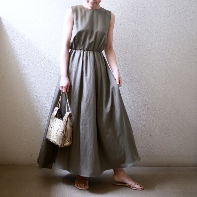 Theory Luxeのコラボワンピがステキなワケ ファッション誌marisol マリソル Online 40代をもっとキレイに 女っぷり上々