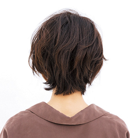 レイヤーショートで 大人の首もとを美しく見せて【40代のショートヘア】_1_3