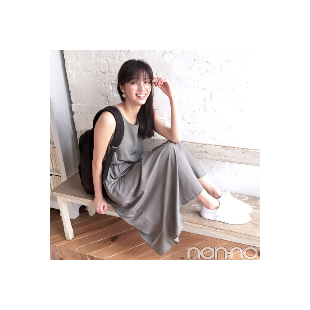 新川優愛はロング丈ワンピを小物使いでラフに着こなし【毎日コーデ】_1_1