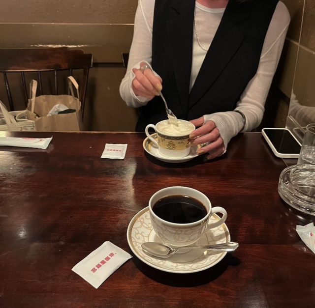 ウインナーコーヒーを頼みましたがクリームが滑らかでとっても美味。