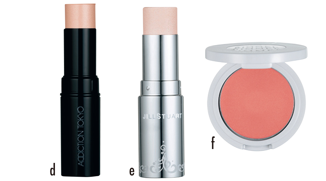 (左から)ADDICTION BEAUTYのザ グロウ スティック Above the Moon、ジルスチュアート ビューティのムーンリット デュー ハイライター 01、リンメルのイルミナイザー 005