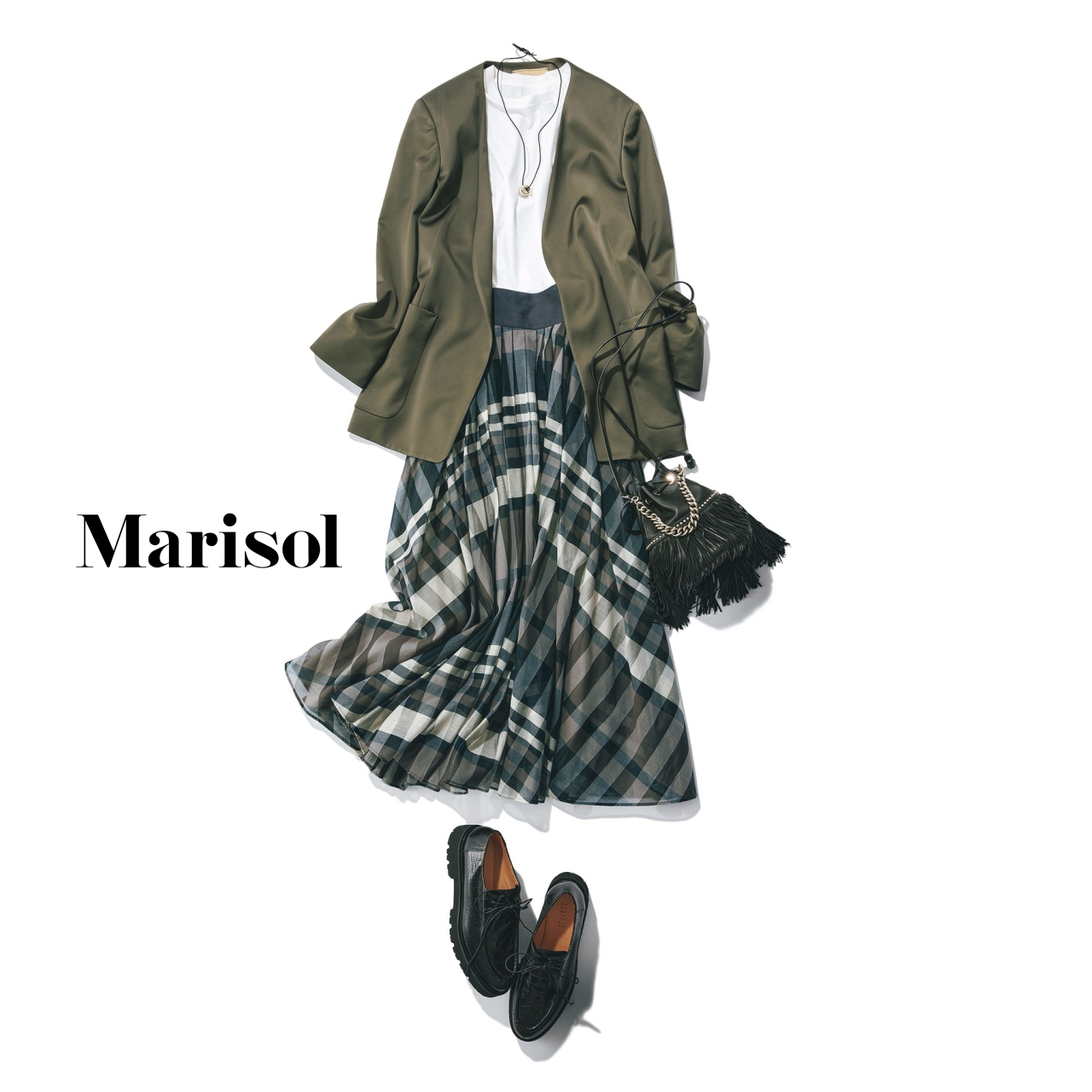 在宅勤務の日はtシャツ時々ノーカラージャケットをさっと羽織って 9 26コーデ ファッション誌marisol マリソル Online 40代をもっとキレイに 女っぷり上々