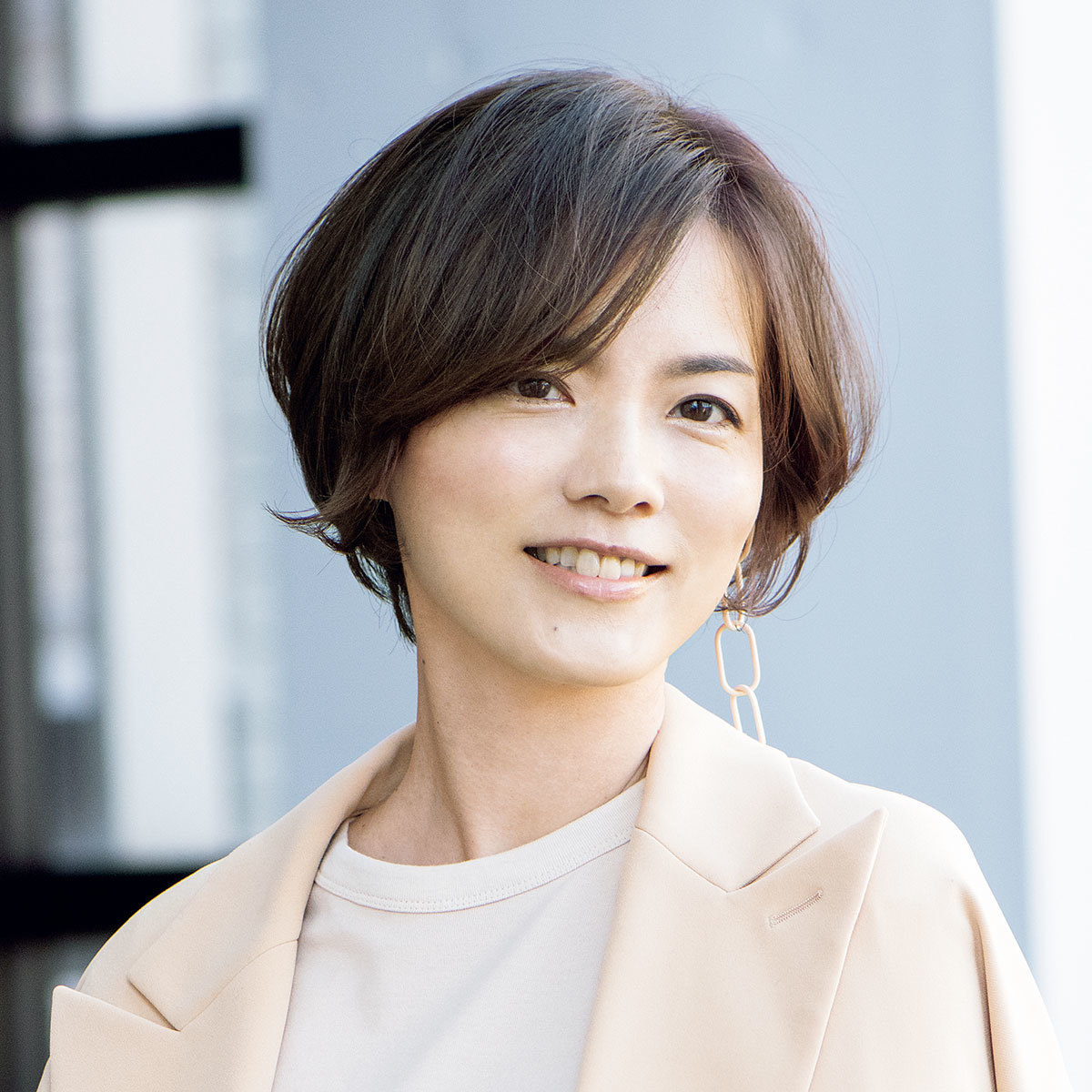 前から見た 40代人気ヘアスタイル4位