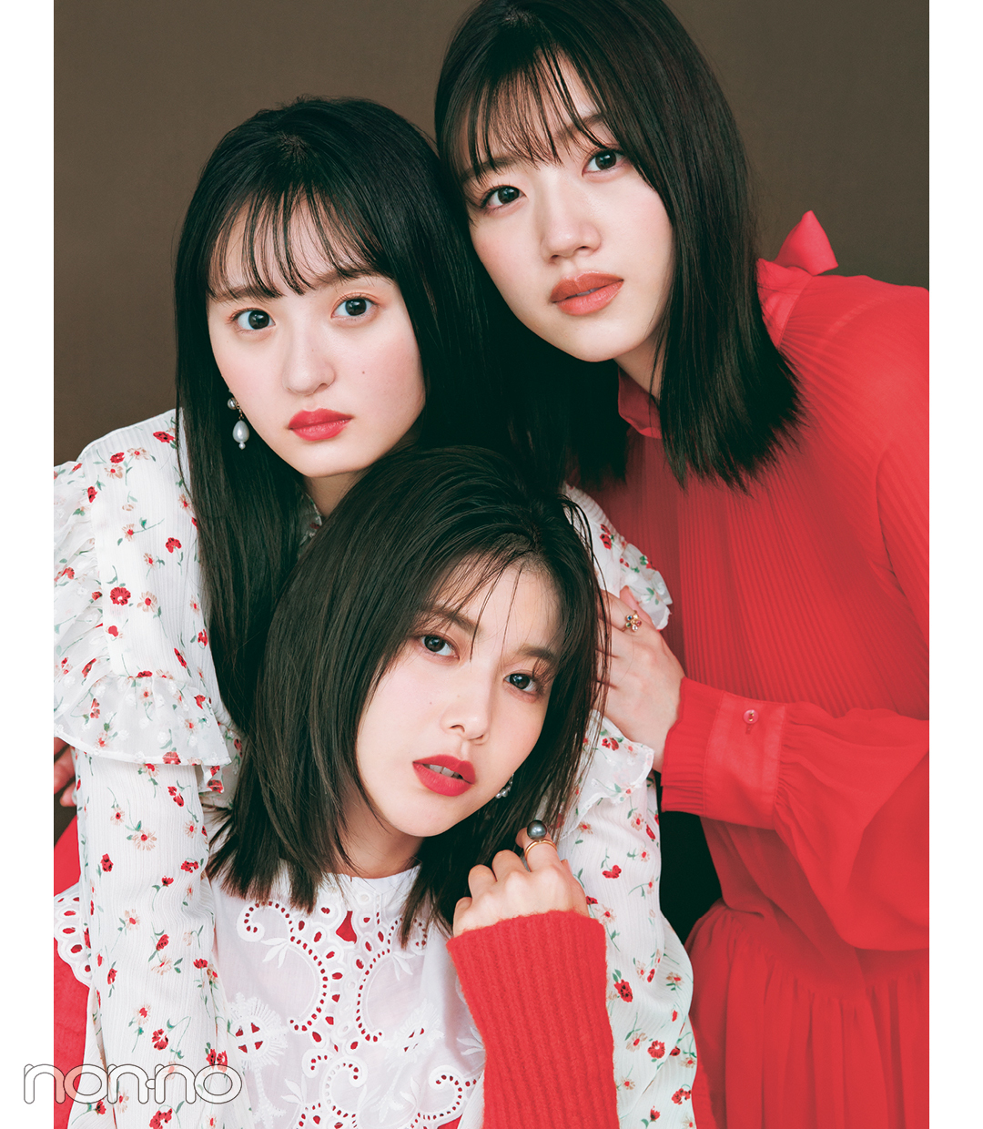 渡邉理佐と佐々木美玲と遠藤さくら、坂道3姉妹のWINTER COLLECTION5-1