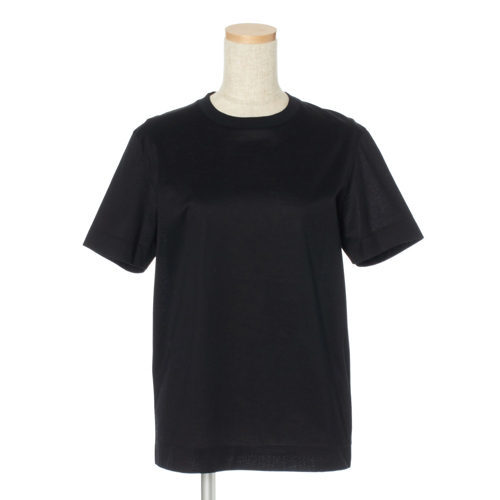 50代の今買いアイテムはコレ!体型をきれいに見せる「最旬Tシャツ」_1_8