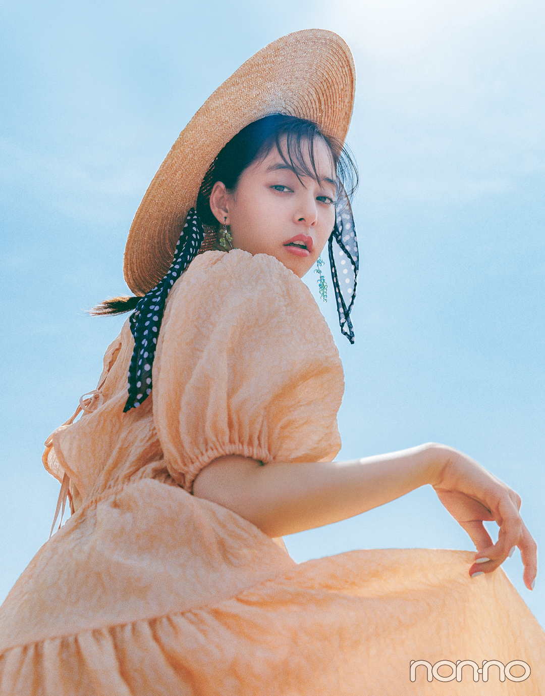 新木優子がこの夏着たいパフスリーブ