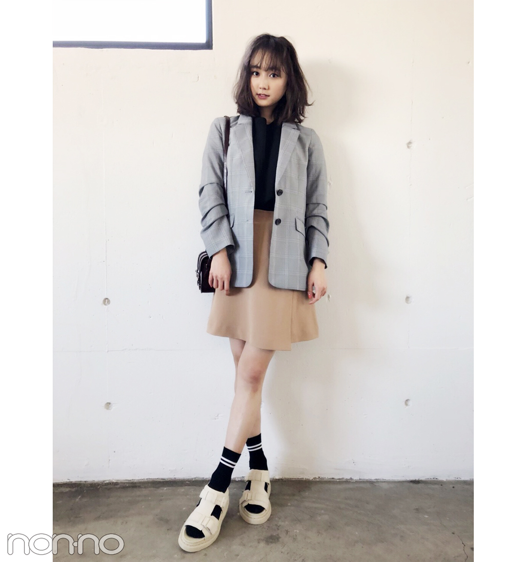 鈴木友菜はジャケットスタイルにスポサンで抜け感を♡ 【毎日コーデ】_1_1