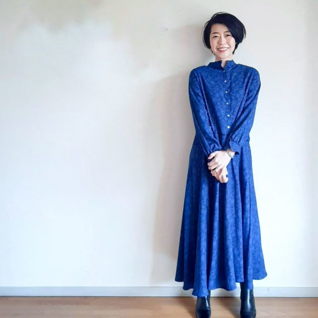 小花柄ワンピース1