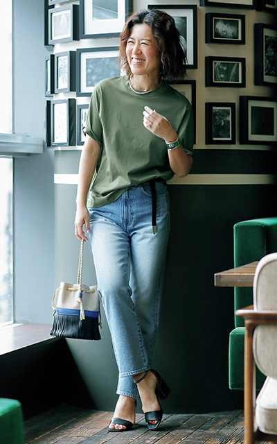 大草直子さんがSLOANEと初コラボ! アラフィーのための“究極の大人Tシャツ”_1_7
