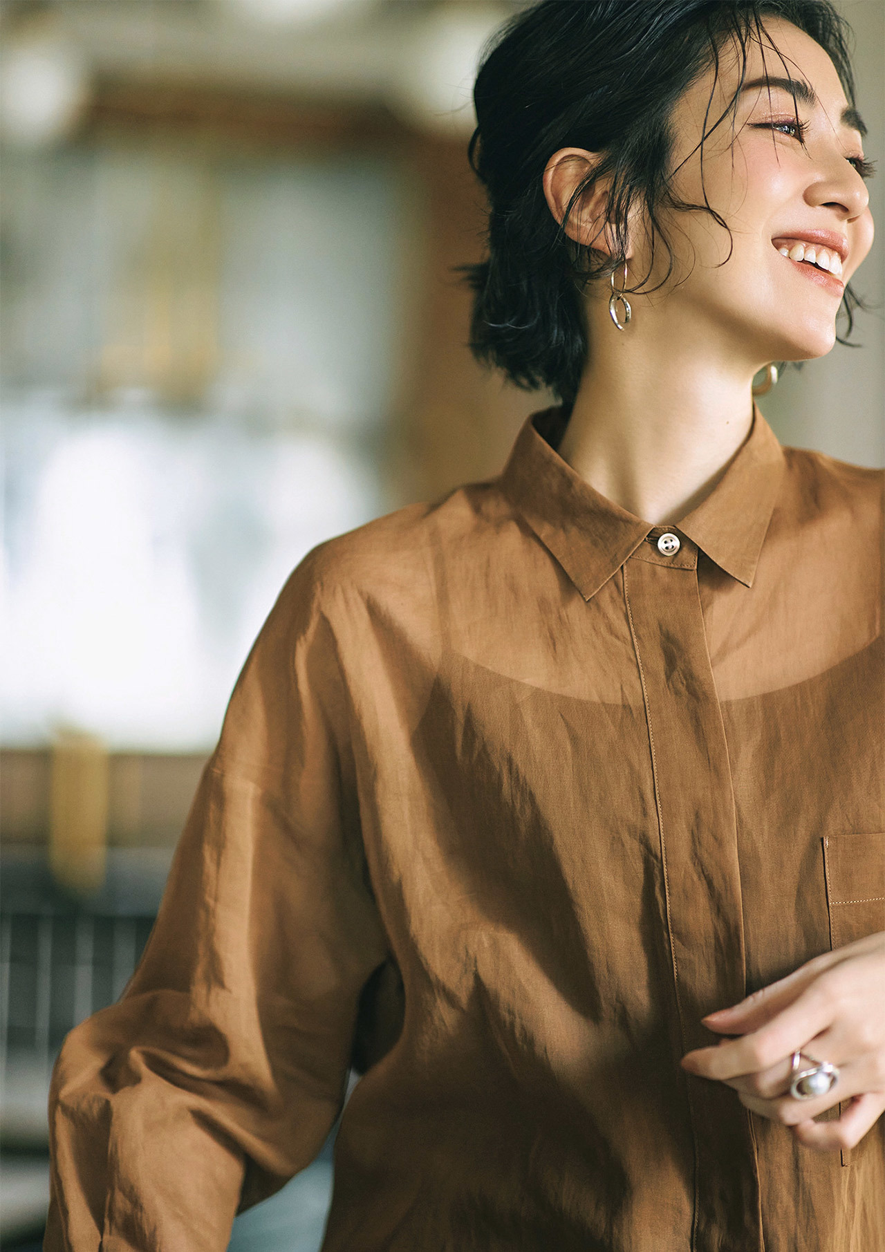 この春のHIT服「シャツ」をアラフォーはこう着る!最旬シャツコーデまとめ|40代ファッション_1_10
