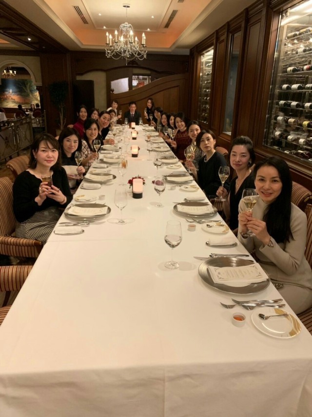 美女組の皆様とお食事会_1_1