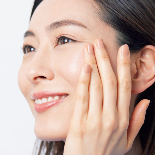 「たるみ毛穴」は 引き上げ+内からふっくらケア