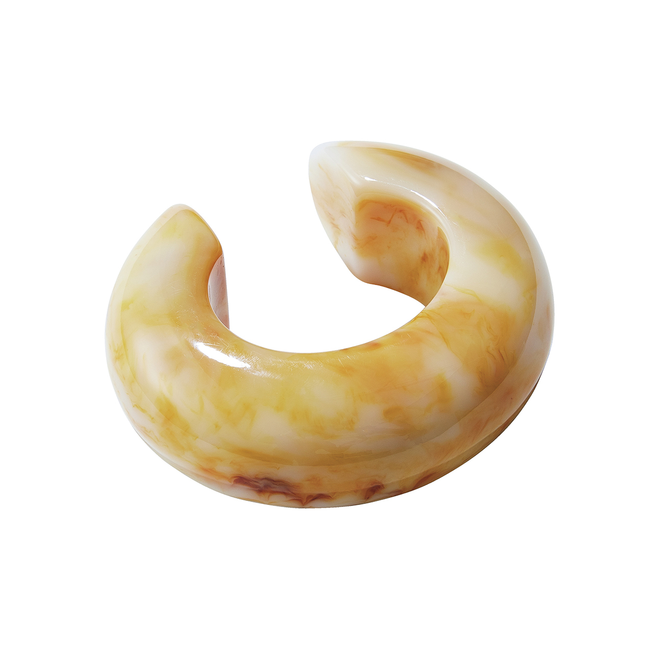 目が離せない ナチュラルマインドのリッチベージュ小物 五選 Web Eclat 50代女性のためのファッション ビューティ ライフスタイル最新情報