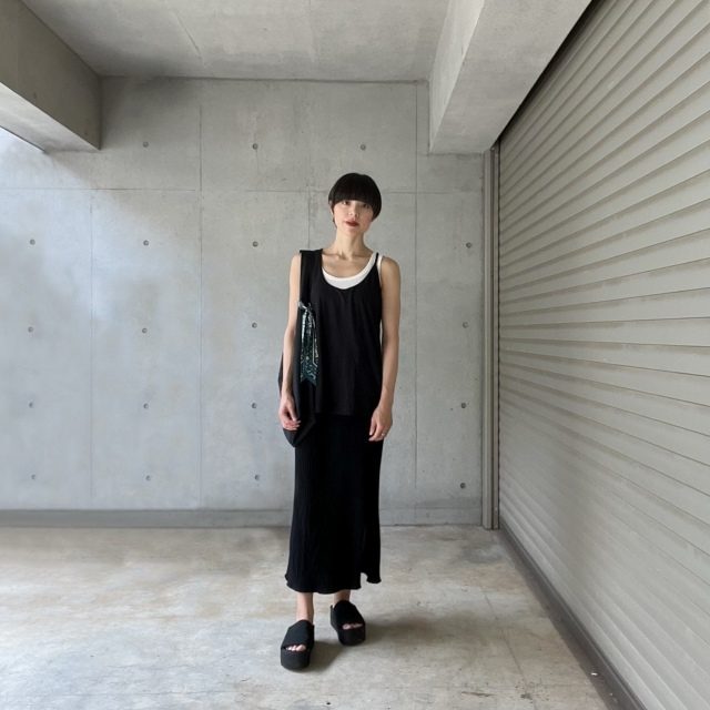 Alexander wangのアシンメトリートップスコーデ_1_3