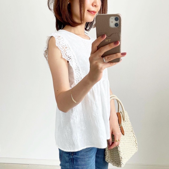 スタイルがよく見える レース袖ブラウス Tomomiyuコーデ ファッション誌marisol マリソル Online 40代をもっとキレイに 女っぷり上々