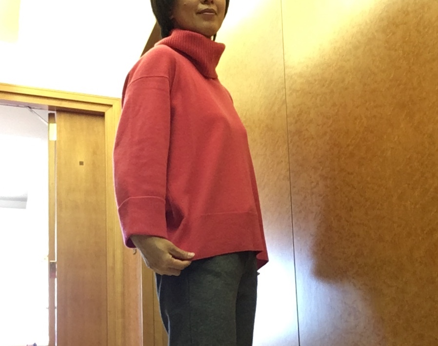 明るい色のニットが着たくて。_1_1