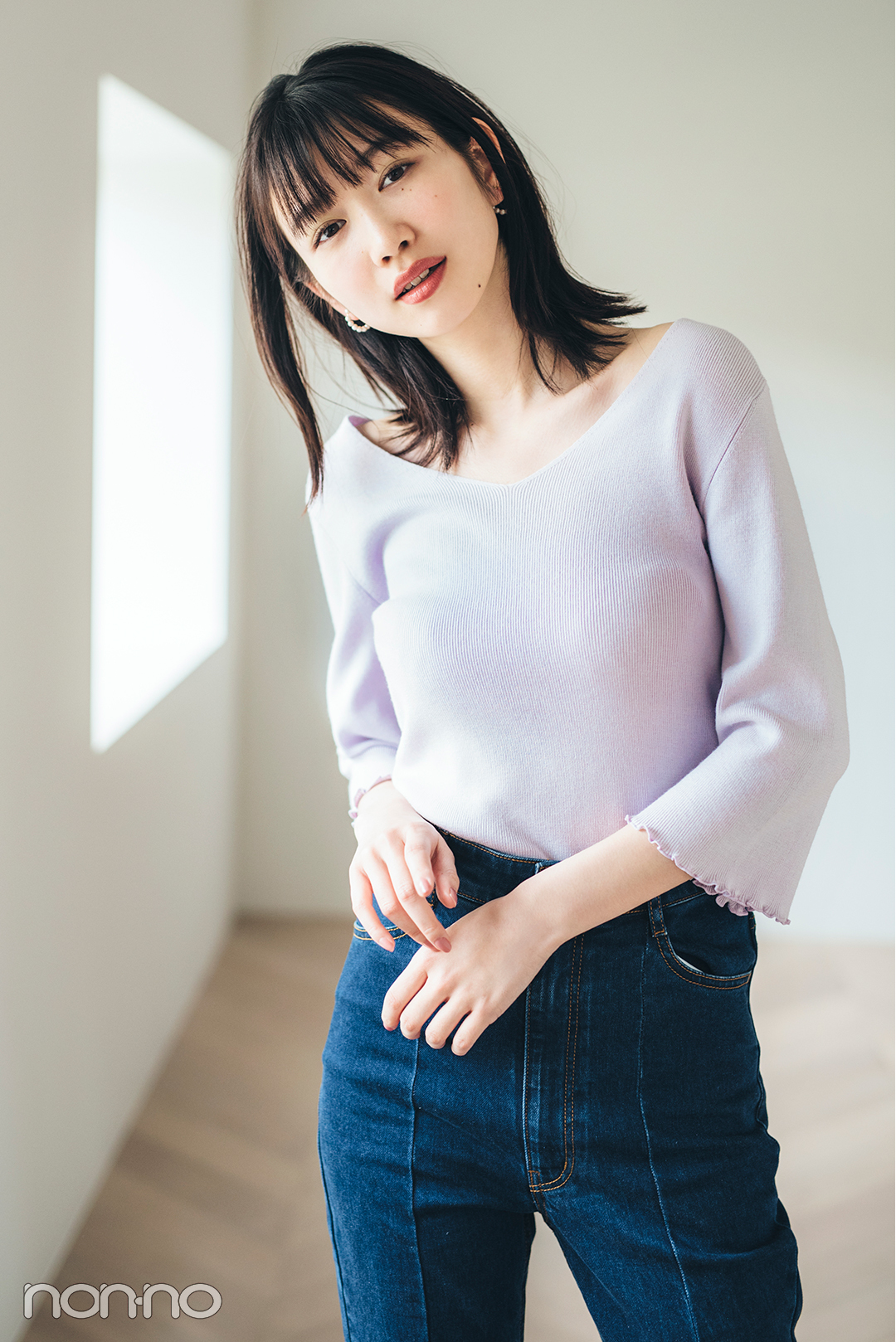 甘すぎない大人の可愛げをかなえる ラベンダーで色気もUP! 岡本夏美
