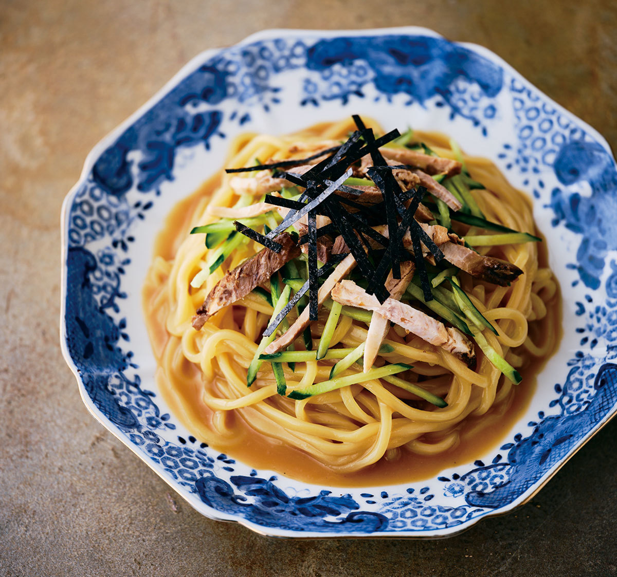 「みその橋サカイ」の焼き豚冷麺