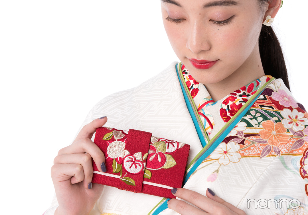 白地の振袖が映える&華やぐ! 選び方&和装コーデを超ていねい解説【成人式2019】_1_3