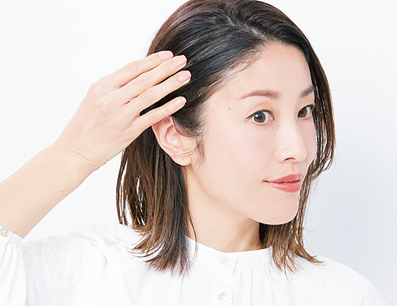 40代ミディアムヘア_ヘアスタイリング