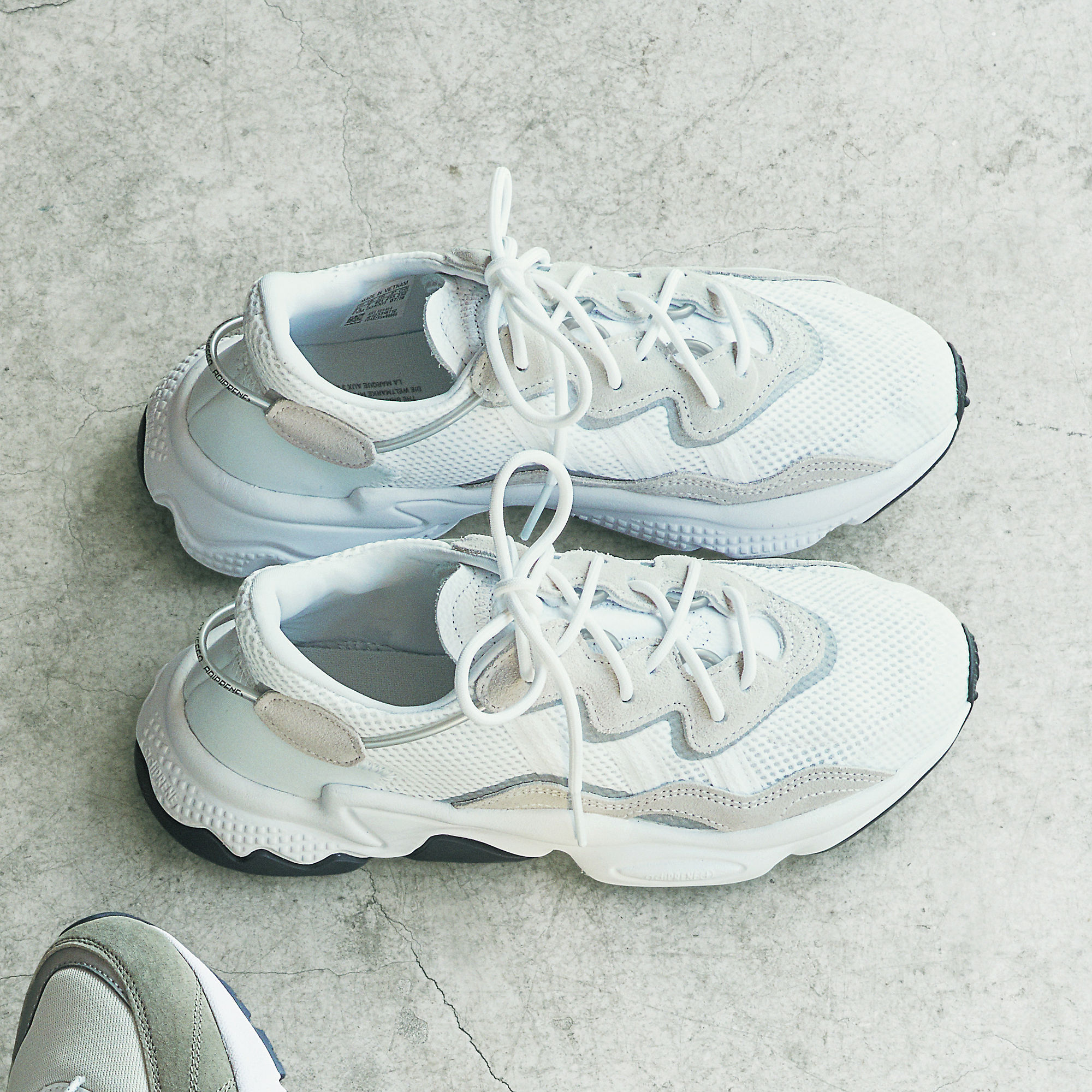 話題のブランドからピックアップ 大人に似合う 白スニーカー Web Eclat 50代女性のためのファッション ビューティ ライフスタイル最新情報 話題のブランドからピックアップ 大人に似合う 白スニーカー Web Eclat 50代女性のためのファッション ビューティ ライフスタイル最新情報