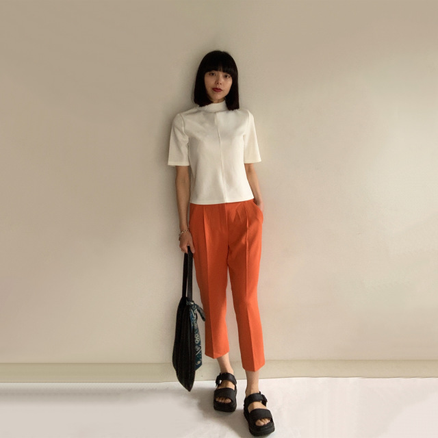 トップス:asos ボトム:opening ceremony バッグ:aeta サンダル:Dr.martens