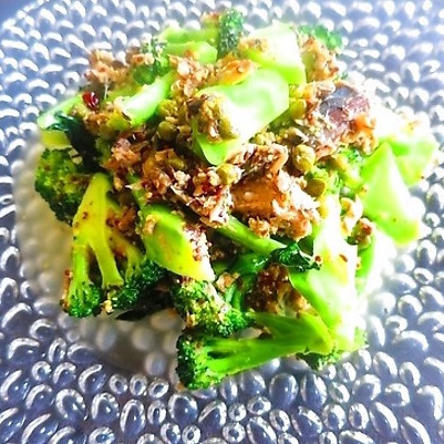 サバの水煮缶を簡単アレンジ ブロッコリーのマスタード炒め ファッション誌marisol マリソル Online 40代をもっとキレイに 女っぷり上々